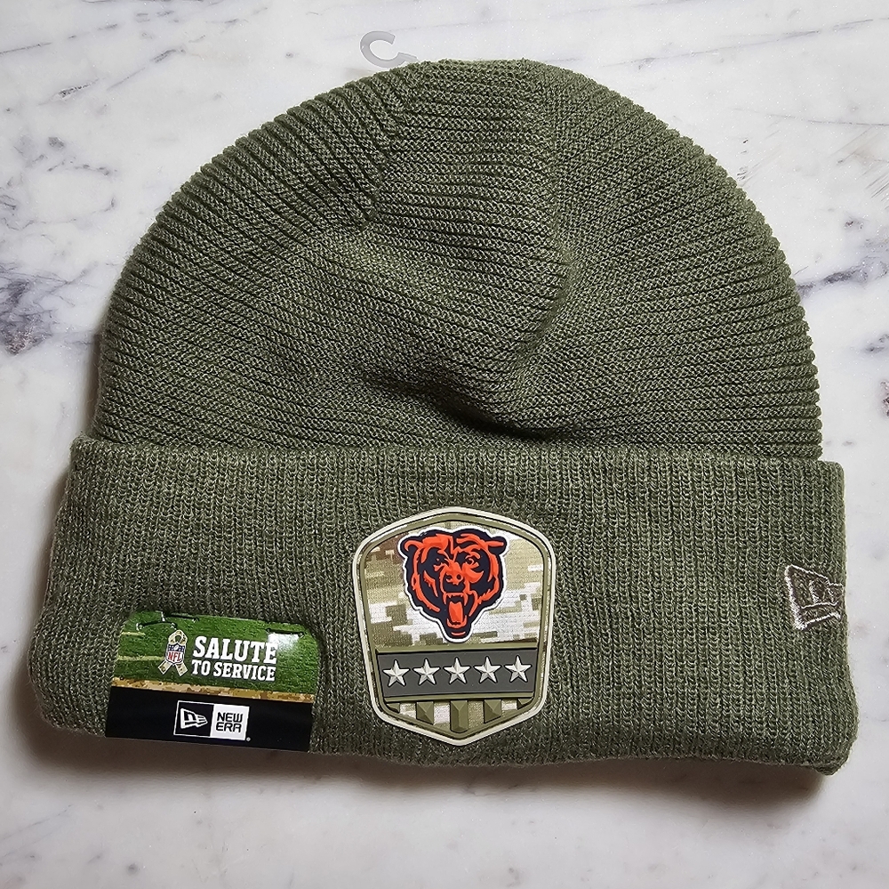 2019 New Era OnField Salute to Service Chicago Bears Knit Cap NWT